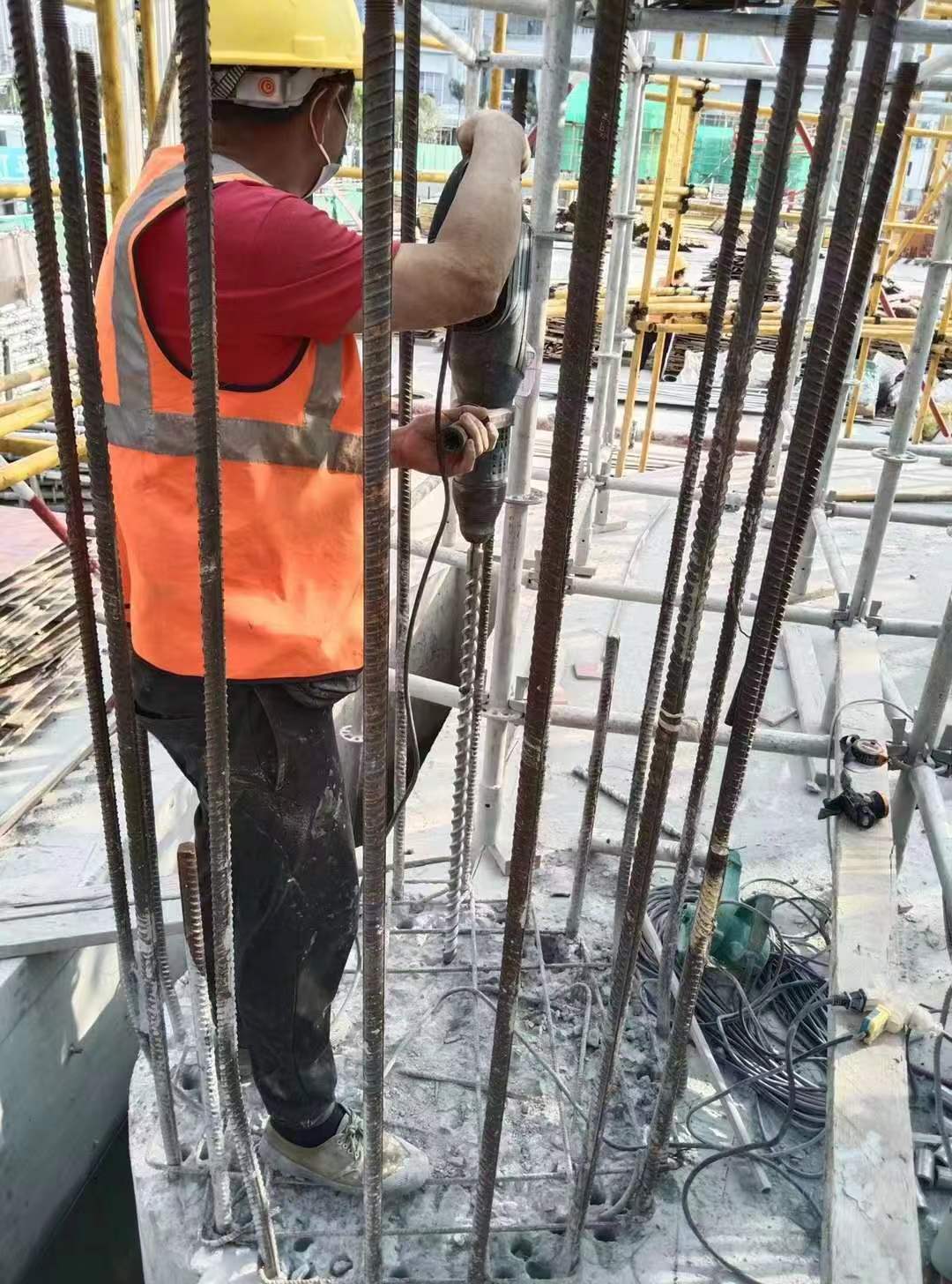 杨浦增大截面法加固框架柱施工方案